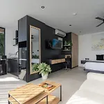 Onyx Beach Hotel