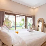 A Walk To Canggu Beach - Mozon Garden Villa
