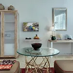 Room & Vespa 4