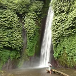 Meme Royak Homestay