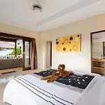 Coconuts Villa Balangan Beach