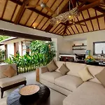 Arama Poolside Villa