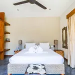 Villa Martine - Fantastic 5Br Villa - Perfect Location In Seminyak