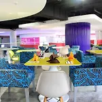 Berry Glee Thematic Hotel