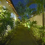 Arama Poolside Villa
