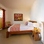 Aquamarine Beach Villas