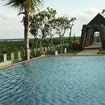 Harrads Hotel And Convention