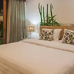 Two Lizards Beach Villas
