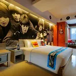 Rhadana Hotel