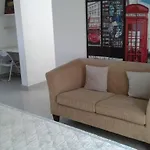Rumah Una