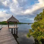 Ceningan Resort