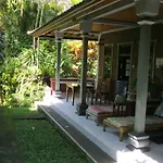 Suastika Lodge