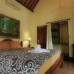 Loka Sari Guest House And Spa