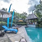 Gajah Biru Bungalows