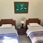Sus Beach Cottages 1 Legian