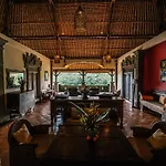 Villa Awang Awang