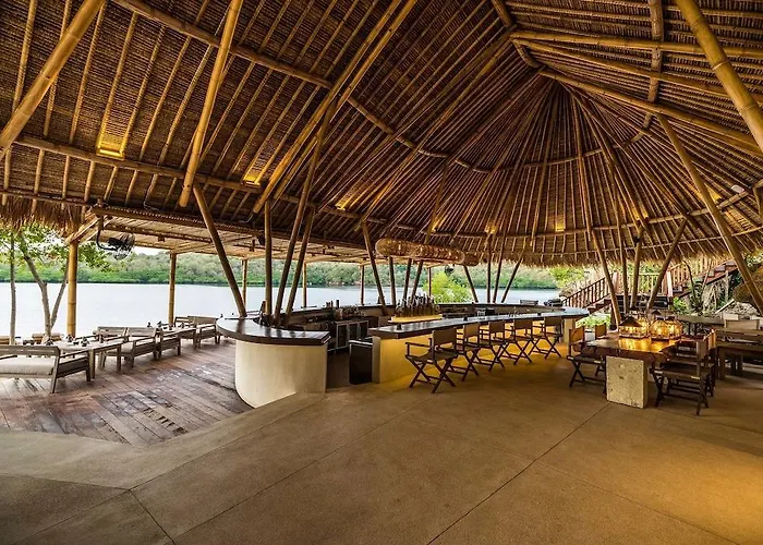 Menjangan Dynasty Resort