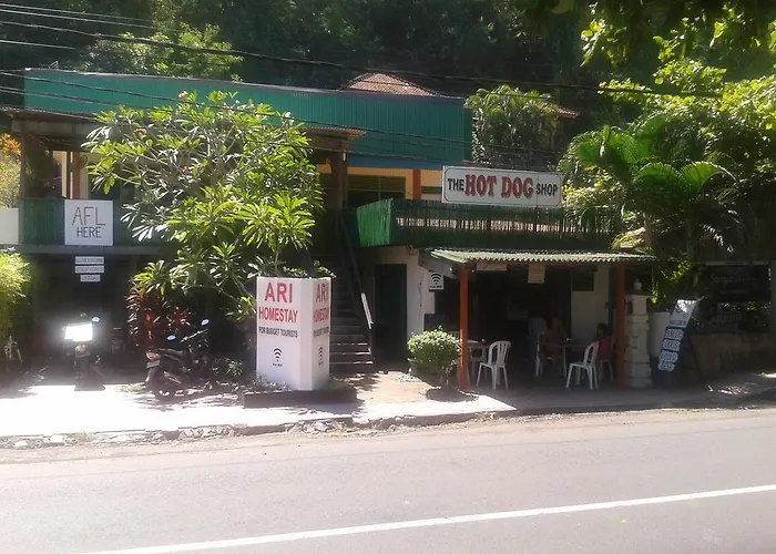 Ari Home Stay