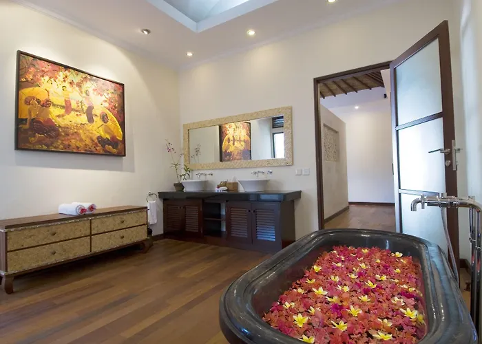 Ellora Villas