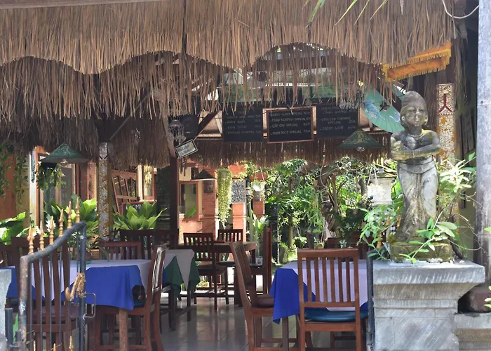 Barclona Guesthouses Lovina