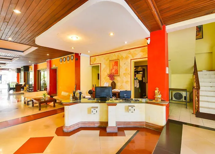 Super Oyo Townhouse Oak Maxi Hotel Legian
