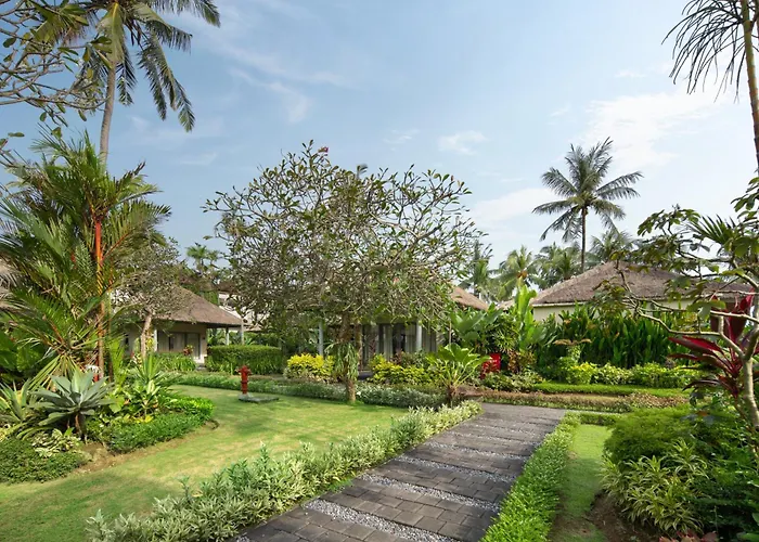 Nirwana Beach & Resort