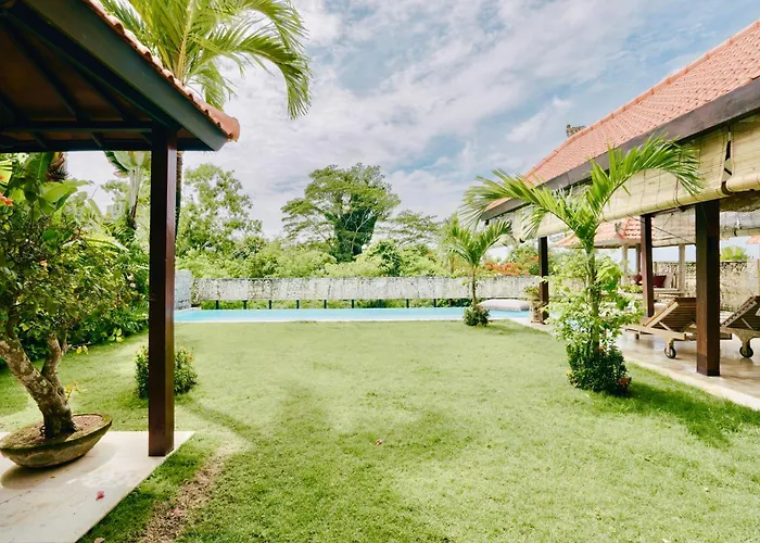 Tropical Villa Asmara - 400Sqm Garden Oasis With Large Pool And Scenic Views