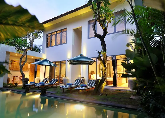 Room & Vespa 1
