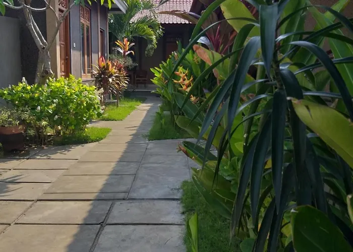 Griya Ayu Homestay Pemuteran