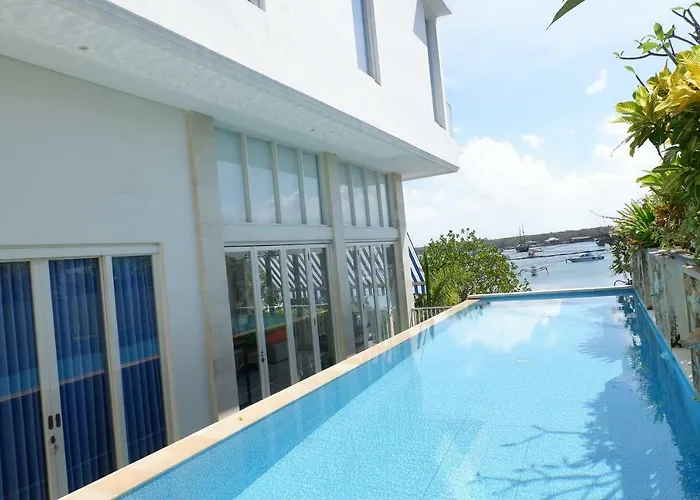 Villa Tepi Segara