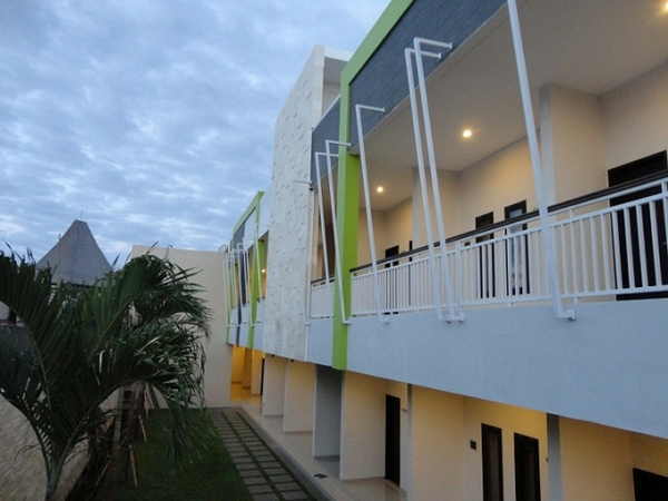 Wisma tamu Nakula Kuta 2*
