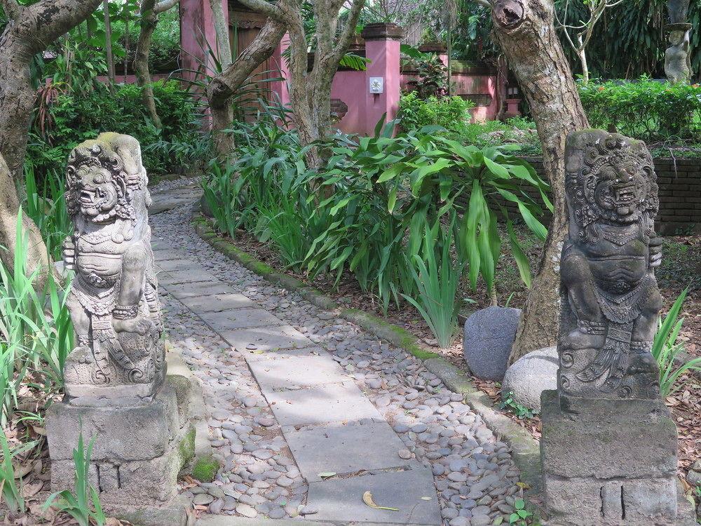 La Taverna 3* Sanur (Bali)