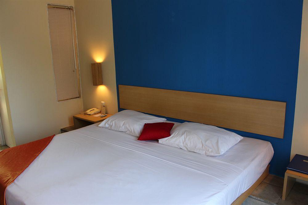 Hotel Oyo Flagship 760 Oasis Kuta 2*