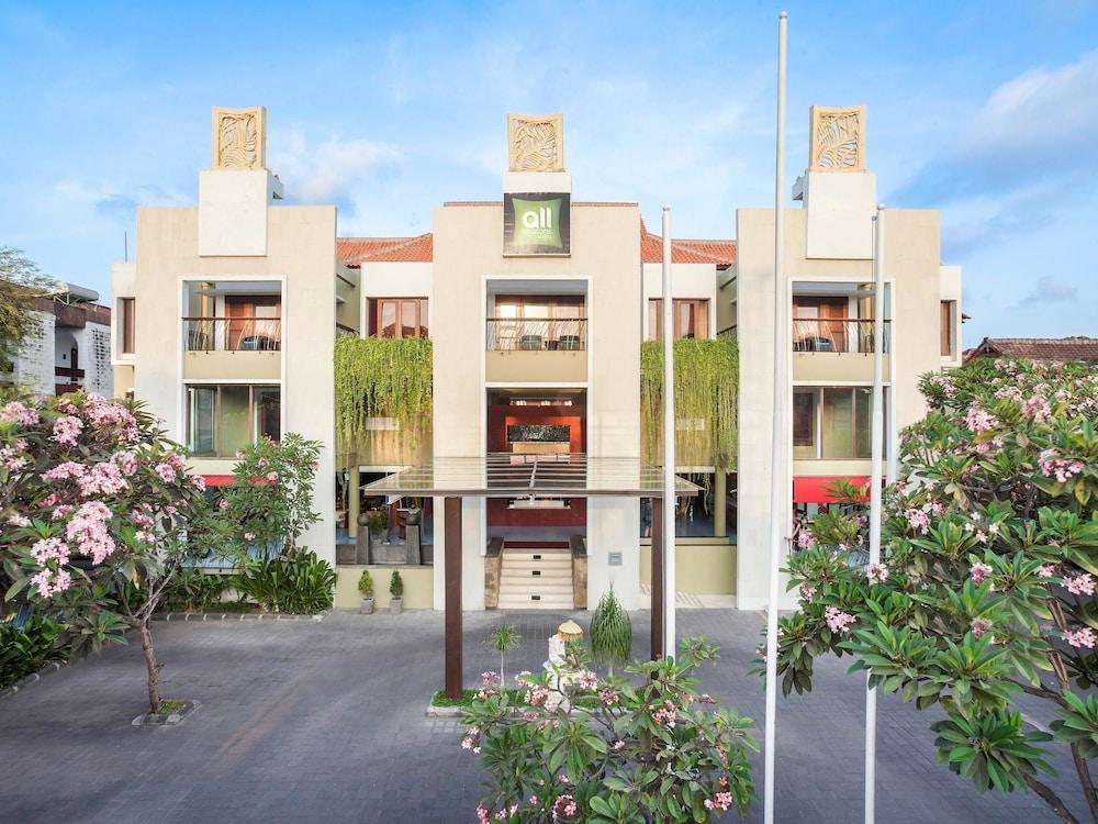 Ibis Styles Bali 4* Legian (Bali)