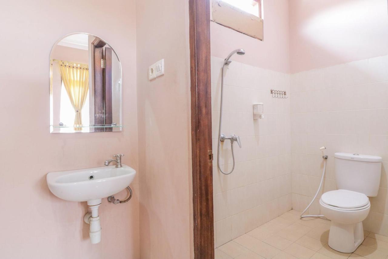 Oyo 2456 Purnama House Kuta 2* Kuta (Bali)