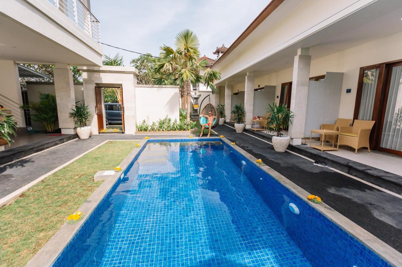 Kubu Benoa Nusa Dua (Bali)