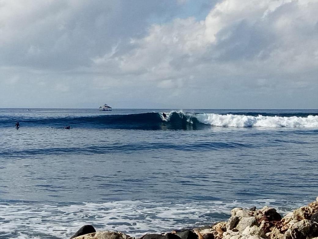 Dalem Surf Retreat Lodge