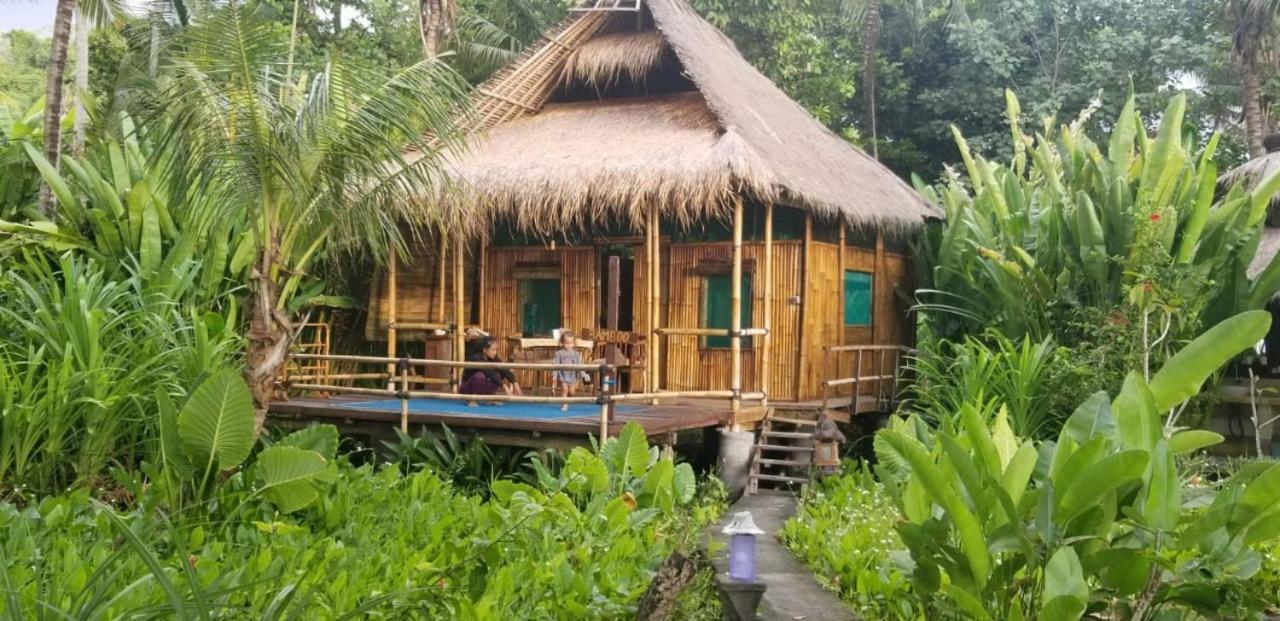 Lodge Dalem Surf Retreat Jasri