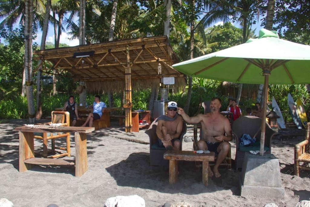 Lodge Dalem Surf Retreat Jasri