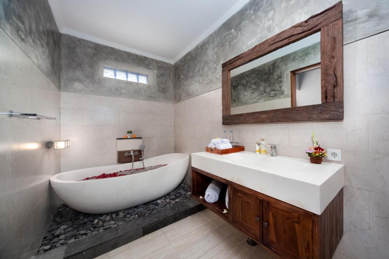 Villa Kusuma Living And