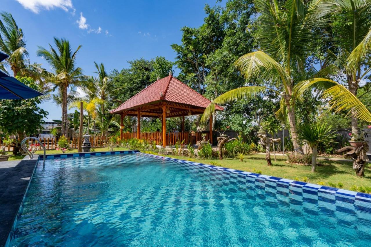 Surya Maha Bungallo Holiday park Toyapakeh