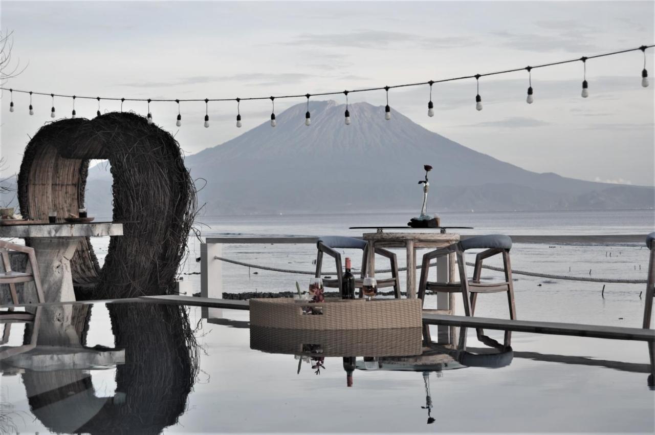 Ocean Terrace And Luxury Resort Batununggul