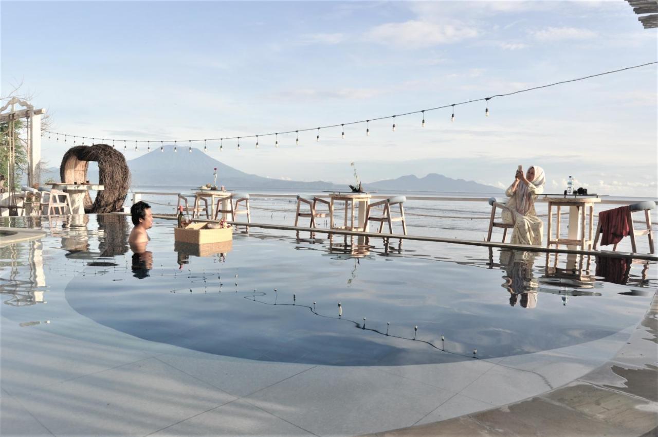 Resort Ocean Terrace And Luxury Batununggul