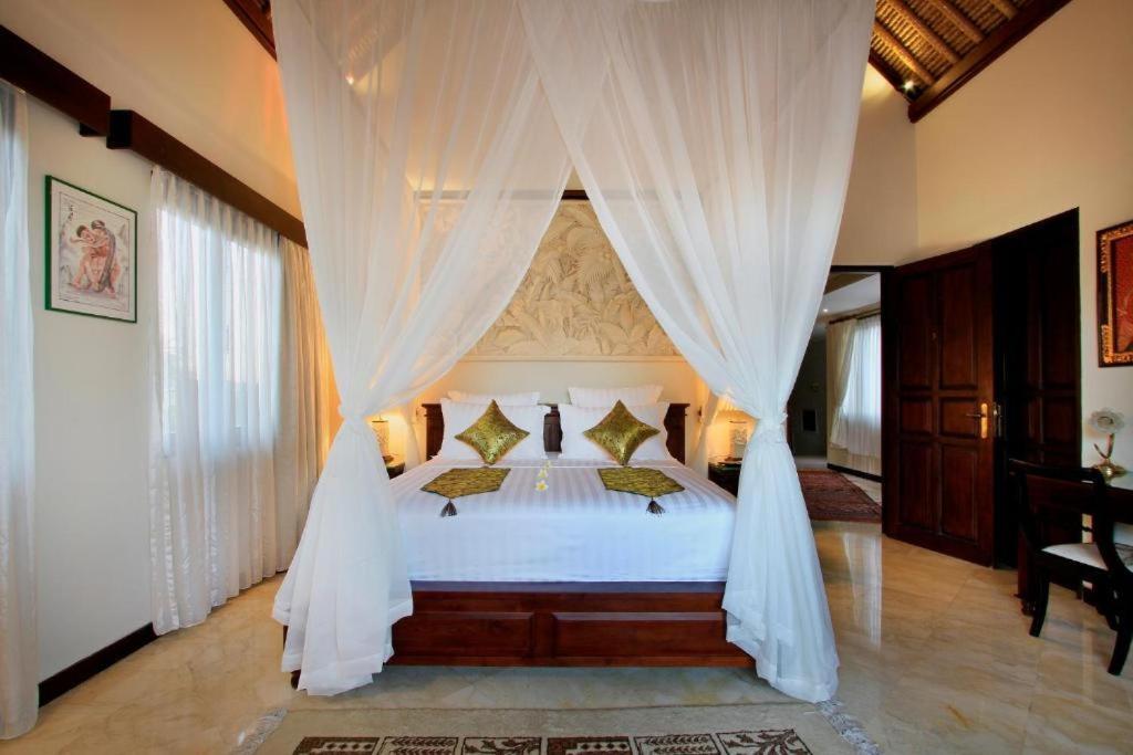 Manzelejepun & Pavilion Sanur (Bali)