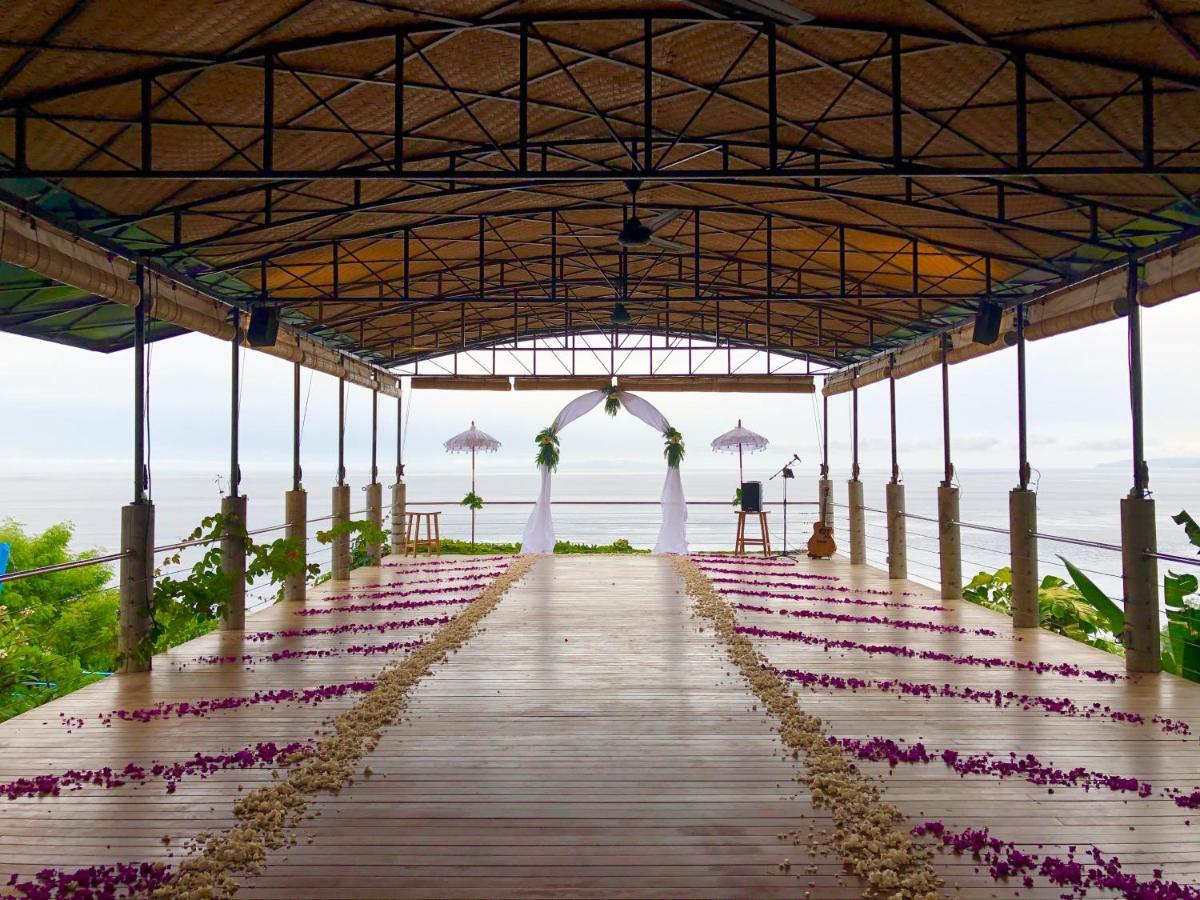 Bloo Lagoon Village *