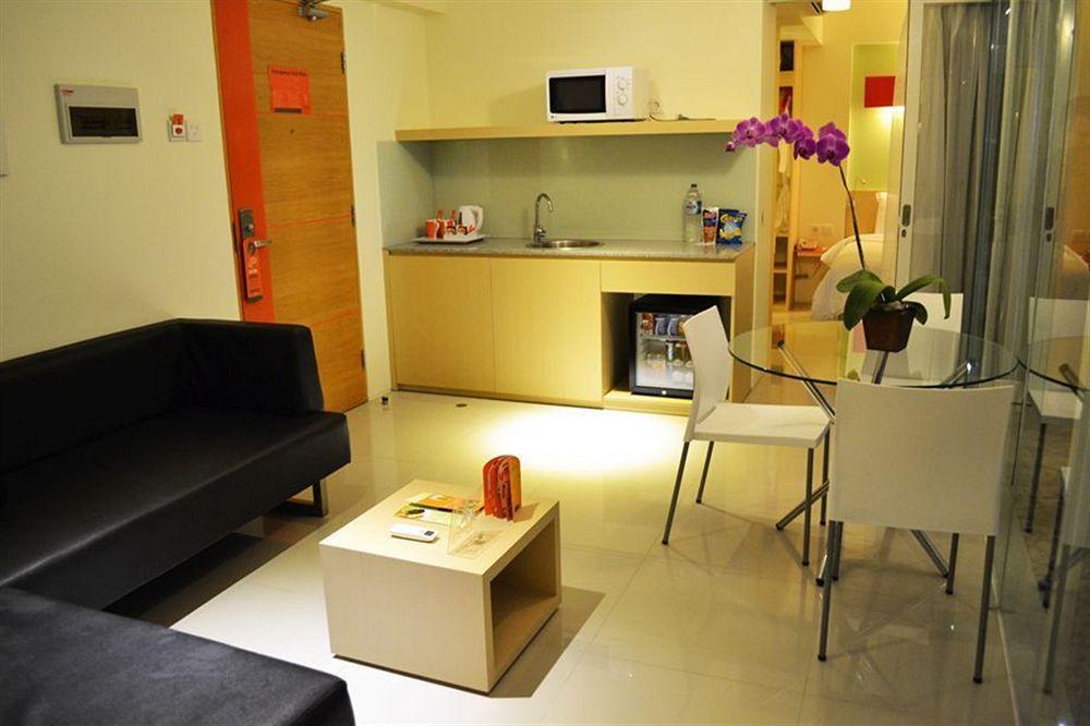 Hotel Harris & Residences Sunset Road