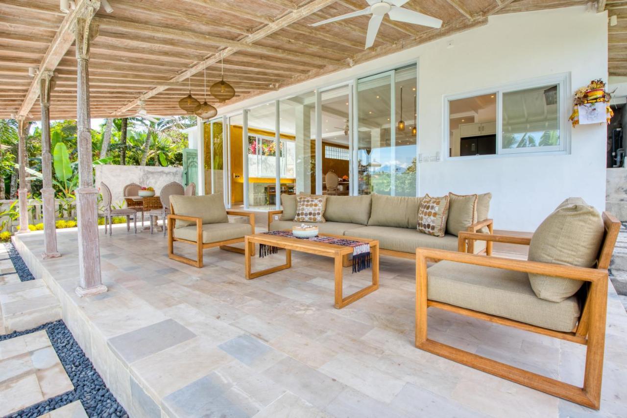 Wake In Paradise And Luxury Lebah Ubud (Bali)