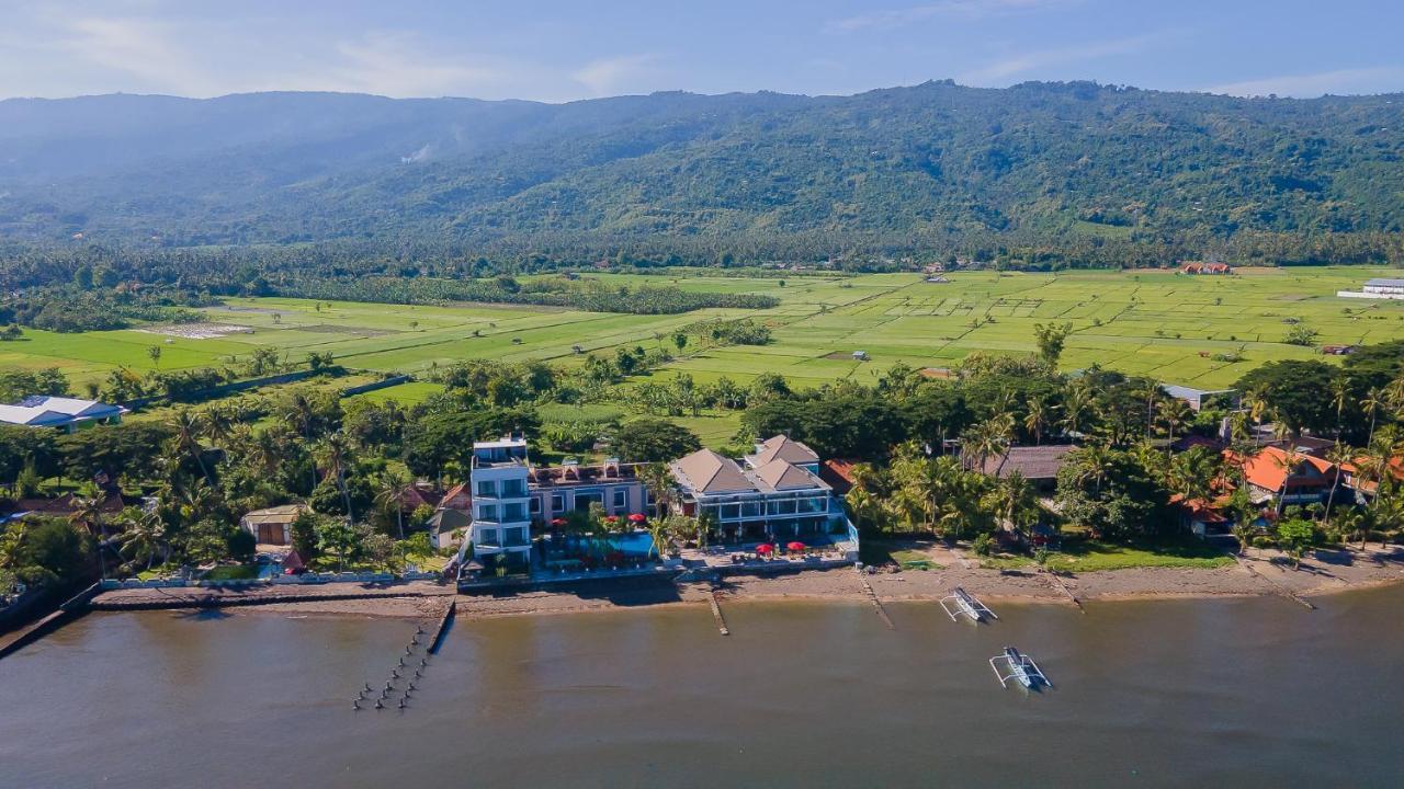 Padmasari Hotel 4*