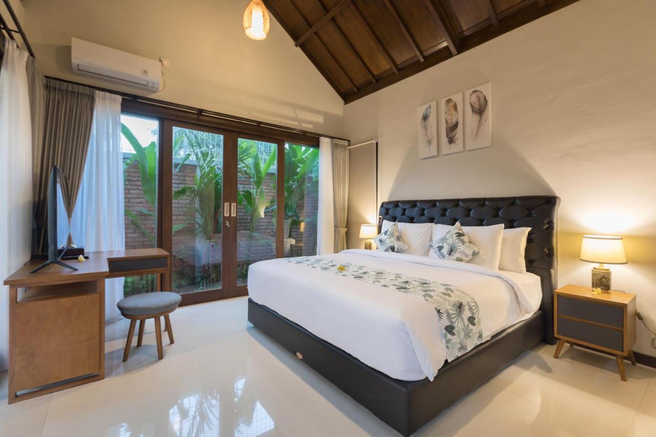 Ciwuwi Balangan By Nagisa Bali Jimbaran (Bali)