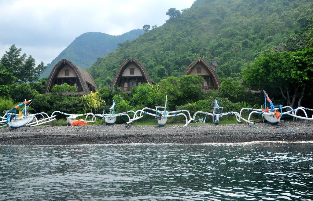 Kawikarma Bungalow Guest house